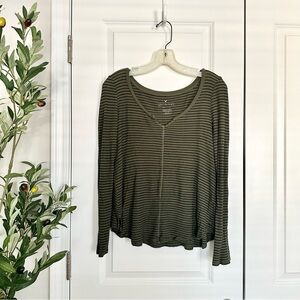 🌿 AEO • Waffle Knit Long Sleeve